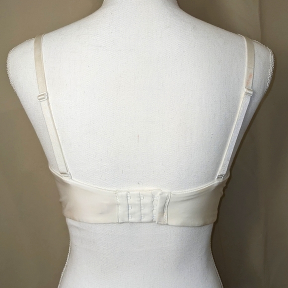 Multi-Way Bra / 36C - Picture 2 of 7